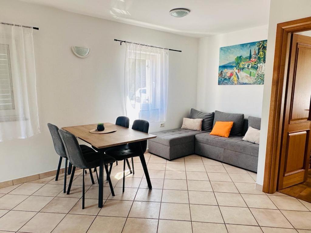 Apartment Meerblick Moscenicka Draga